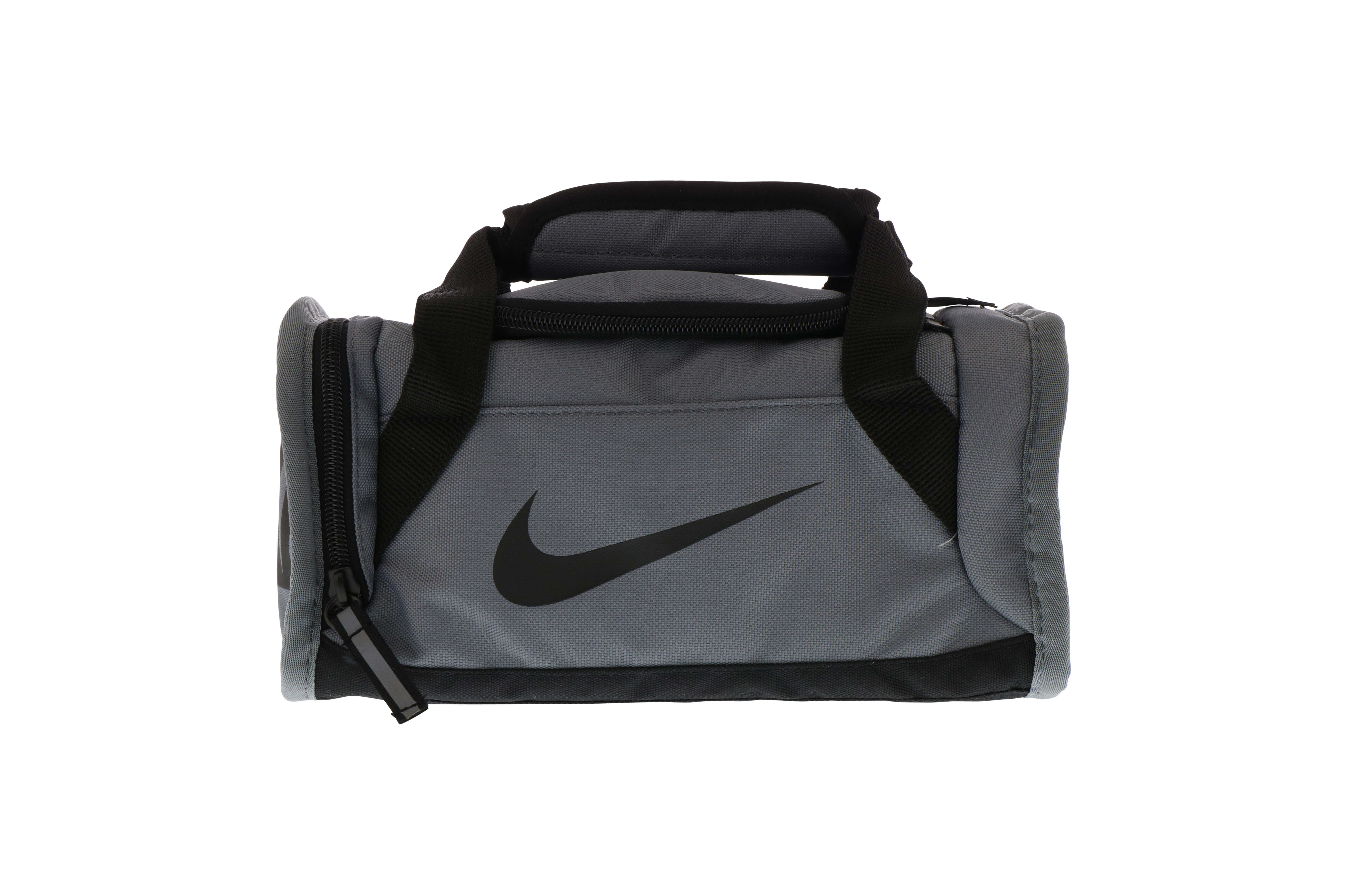 nikeduffel